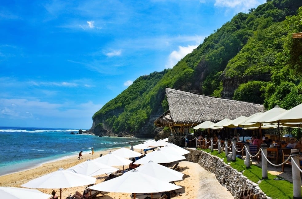 Pantai Finn's Bali, Private Beach