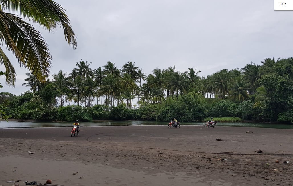 Pantai Muaragatah Belum Terjamah