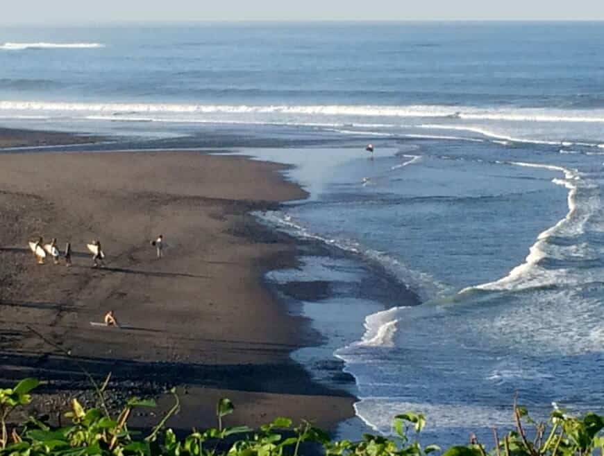 Pasir Hitam Pantai Balian