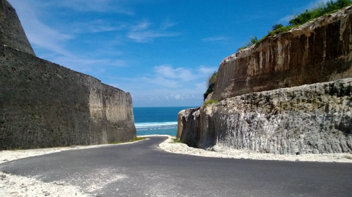 Tebing Kapur Pantai Pandawa