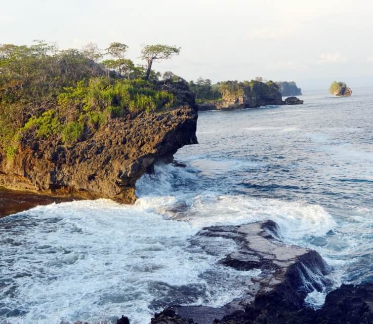  Pantai  Pasir Beusi Wisata Low Budget di Jawa Barat 