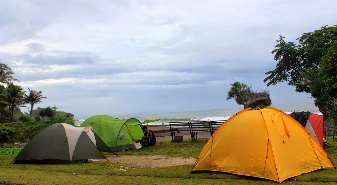 Fasilitas Memadai di Pantai Madasari