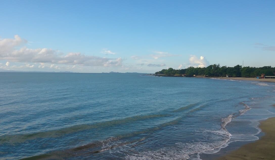 Private Beach Pantai Pangelek