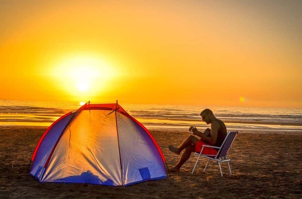 Berkemah di Pantai Palatar Agung