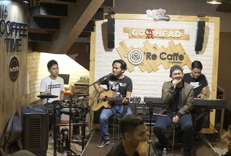 cafe eighthreeight pekanbaru