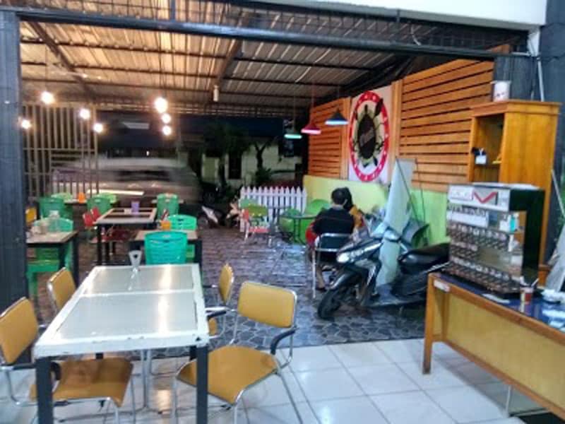 gambar cafe di sibolga