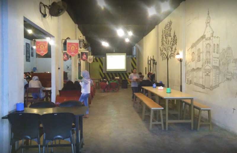 cafe di tebing tinggi cantik