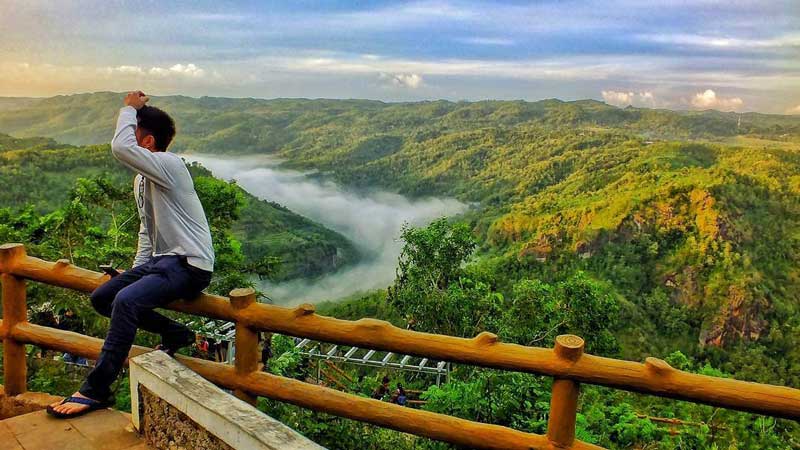 gunung api purba nglanggeran beklimmen