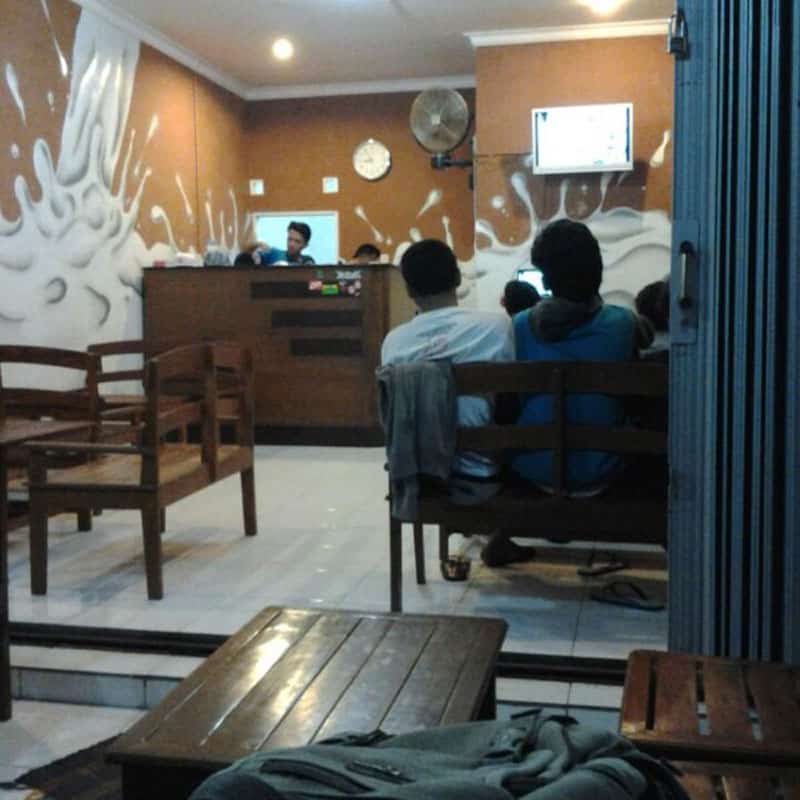 cafe flores cilacap