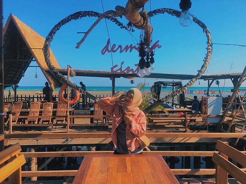 15+ Cafe di Madura yang Unik, Terkenal, Murah, dan Pas Buat Milenial!