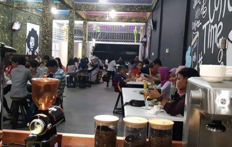 cafe tanjung balai karimun