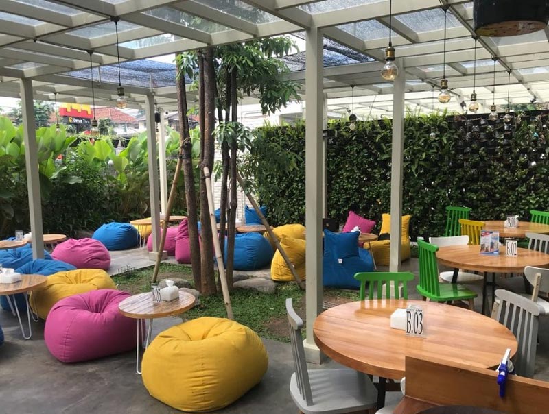 15+ Cafe di Jakarta Timur Instagrammable, Murah, Bagus, Hits!