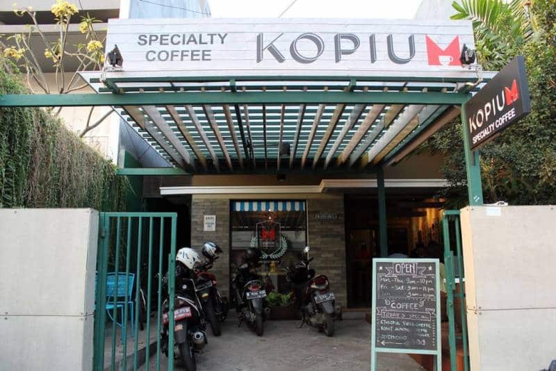 cafe yang enak di jakarta utara