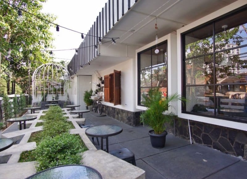 cafe di bandung dengan view bagus