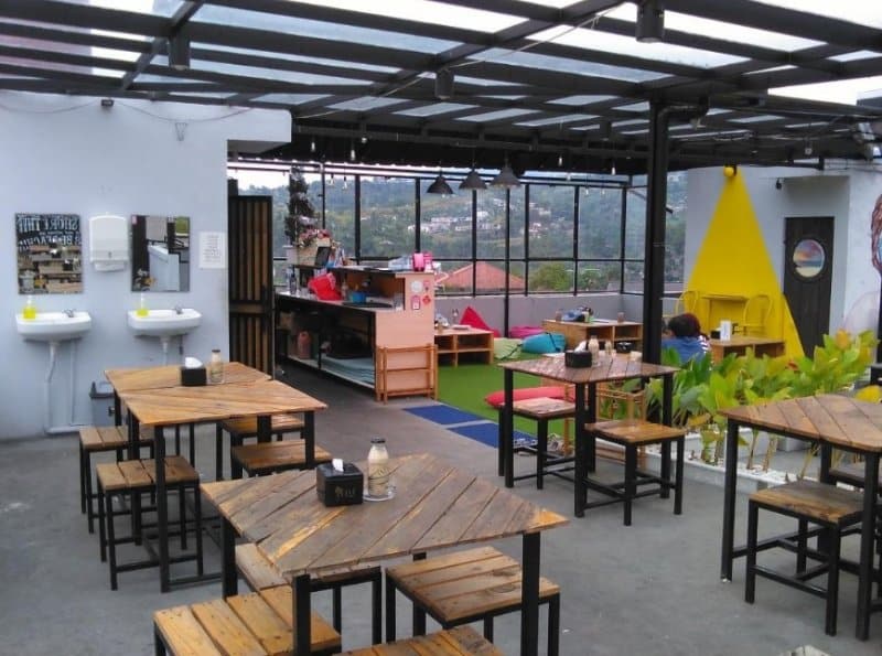 60 Cafe  di Bandung  Murah  Hits Instagrammable