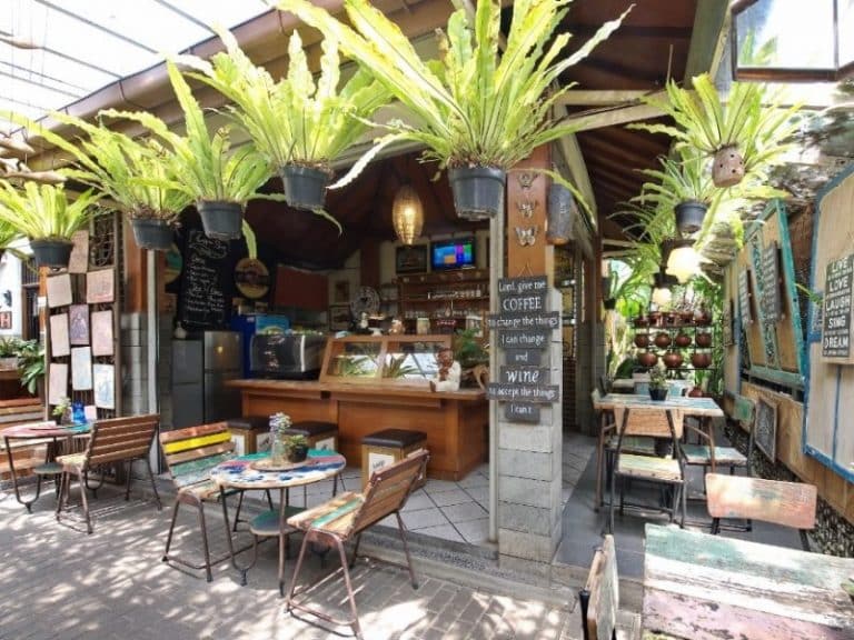 60 Cafe di Bandung  yang Murah dan Instagrammable HITS 