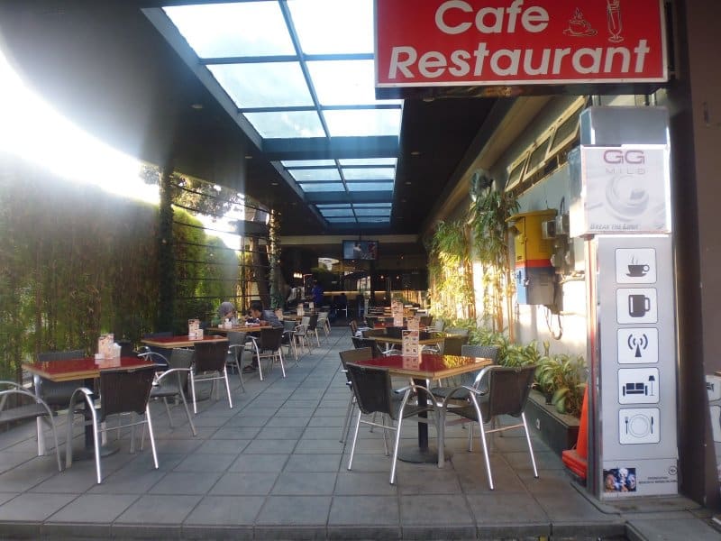 cafe cirebon terbaru