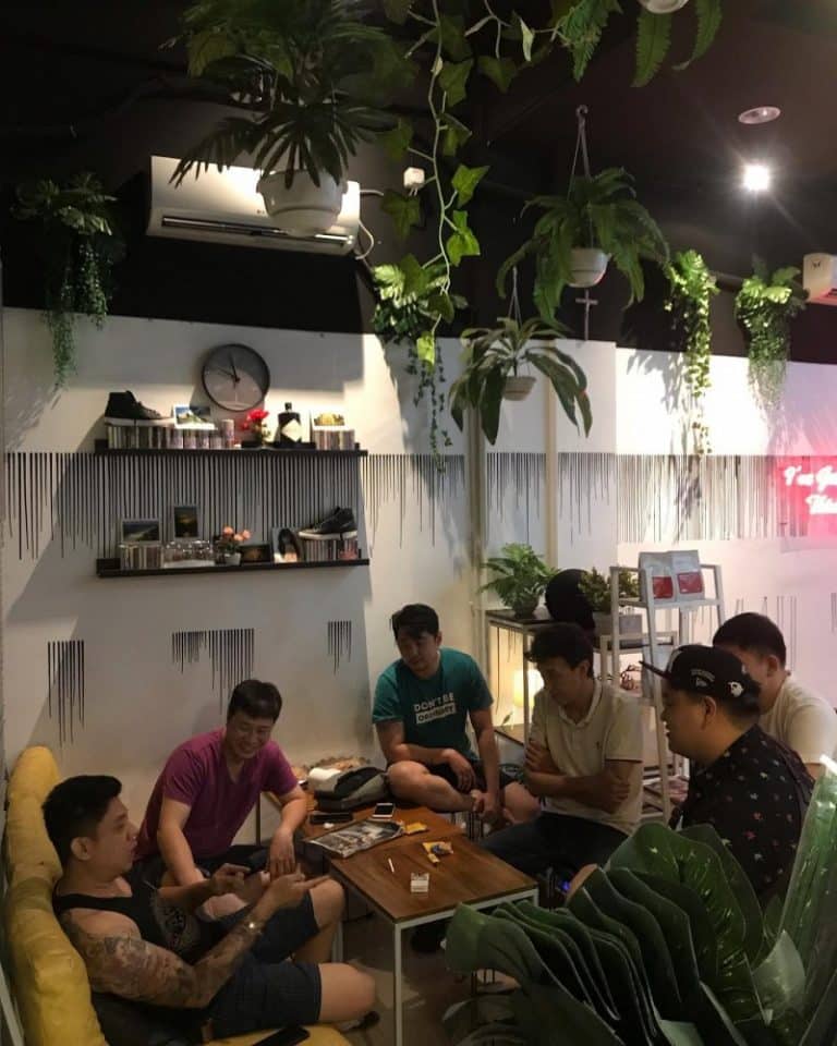 25+ Cafe di Cirebon Kota, Ada Wifi, Murah!