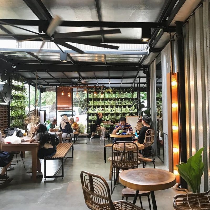 cafe enak d kebun raya bogor