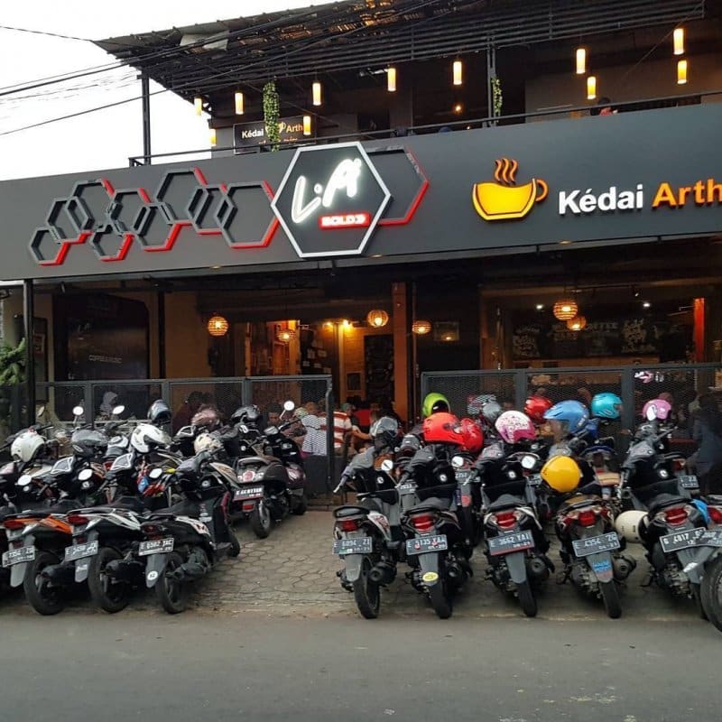 cafe di kuningan jabar