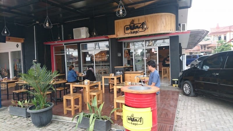 cafe artha kuningan