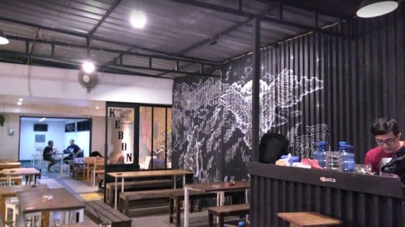 cafe di jalan gereja purwokerto