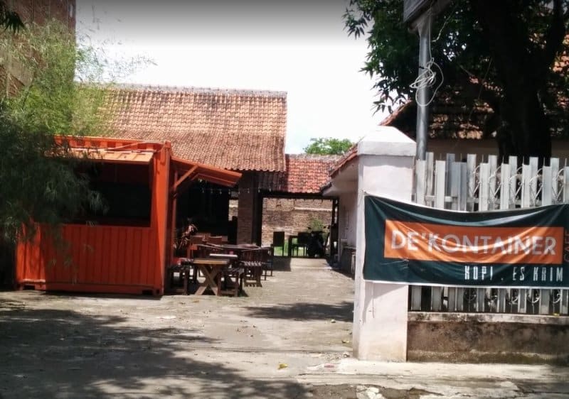 cafe di nganjuk 24 jam