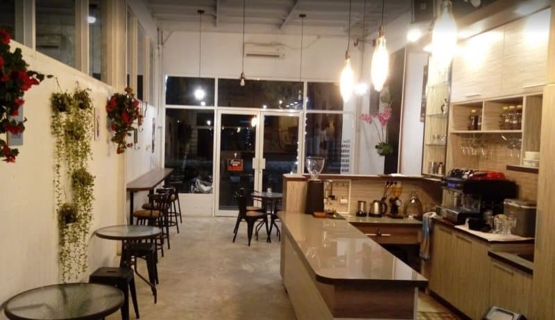 cafe di blitar paling baru