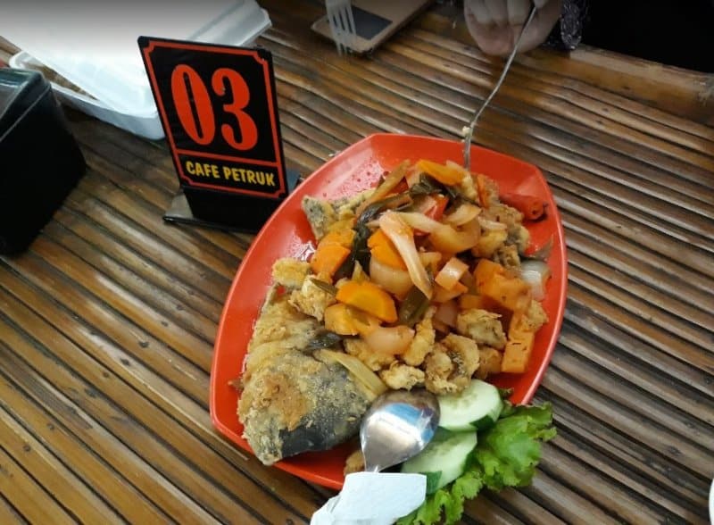 cafe di bojonegoro terhits