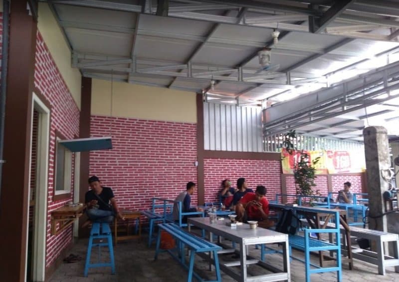 gambar cafe di pati