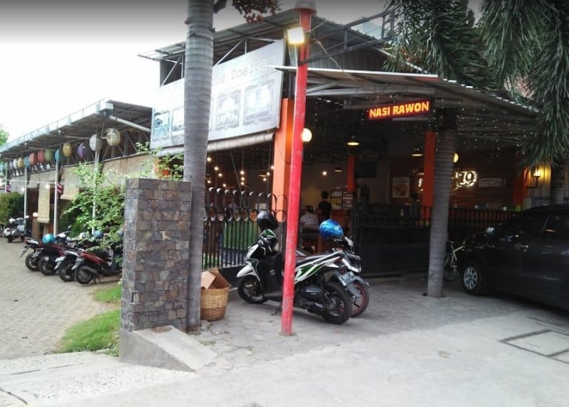 cafe di probolinggo unik