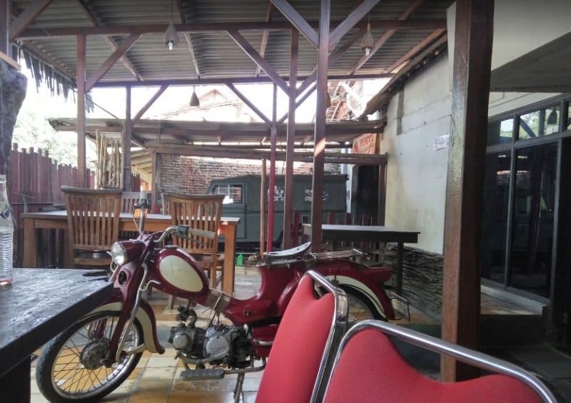 cafe di brebes 24 jam