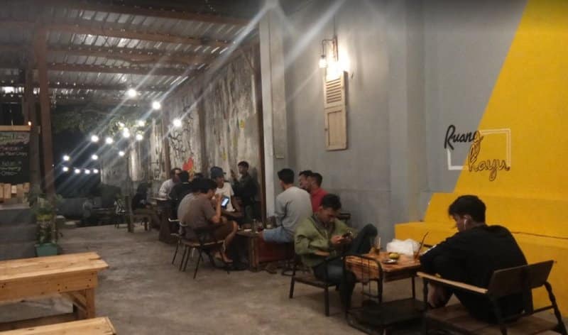 cafe di lumajang baru