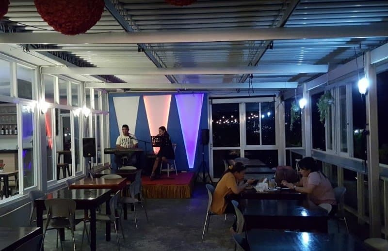 cafe di manado baru