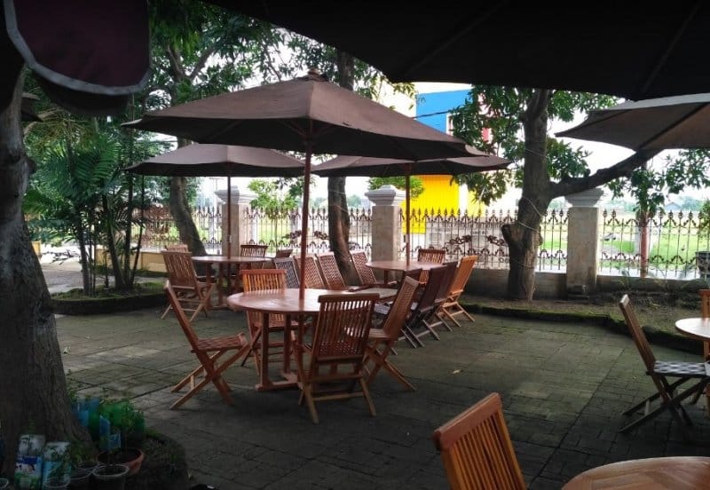 cafe di mojokerto terbaru