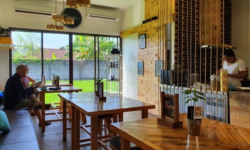 35 Cafe  di Seminyak Hits Murah  Ada Pinggir  Pantai  