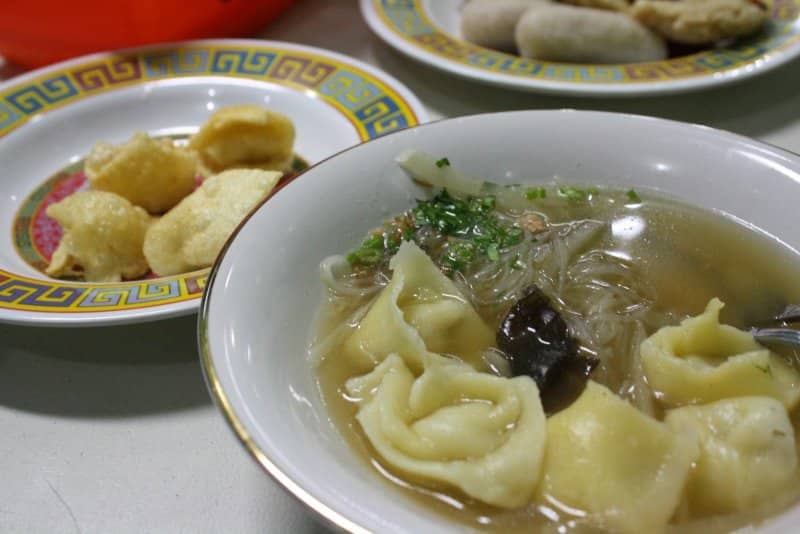 makanan khas palembang bekasam