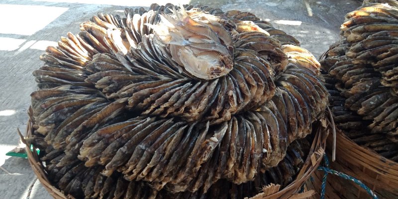 makanan khas gresik jatim yang terbuat dari ikan bandeng adalah