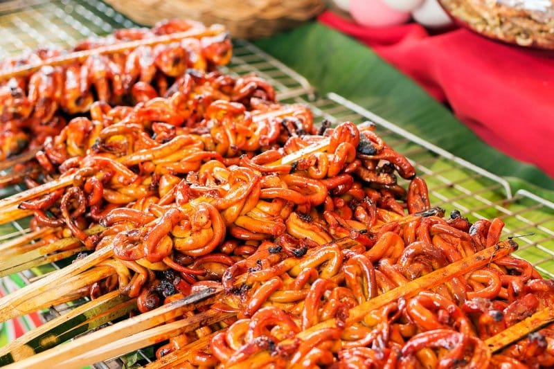 16+ Makanan Khas Filipina (Wajib Coba)!