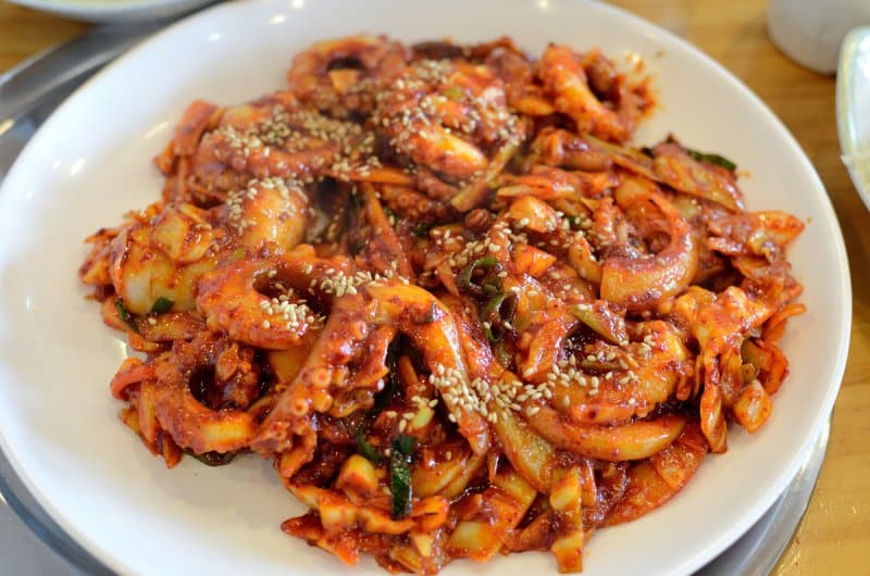 makanan khas korea selatan nakji bokkeum