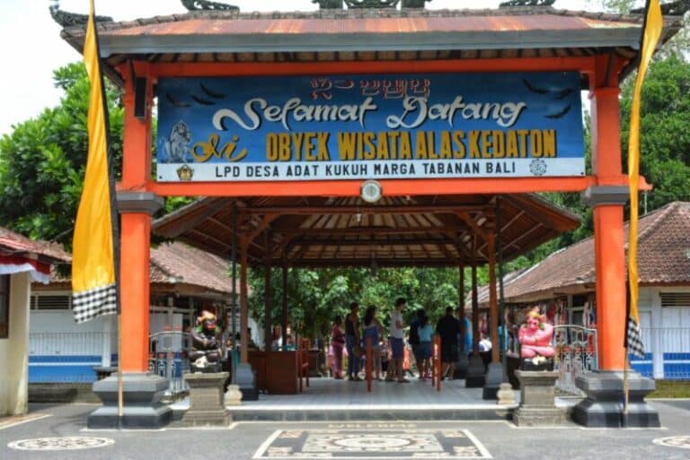 Objek Wisata Alas Kedaton