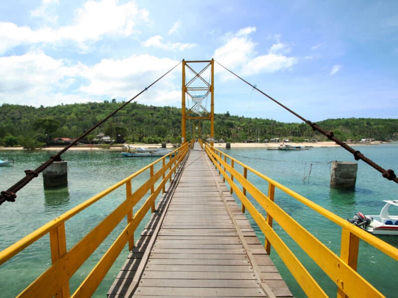 Jembatan Kuning